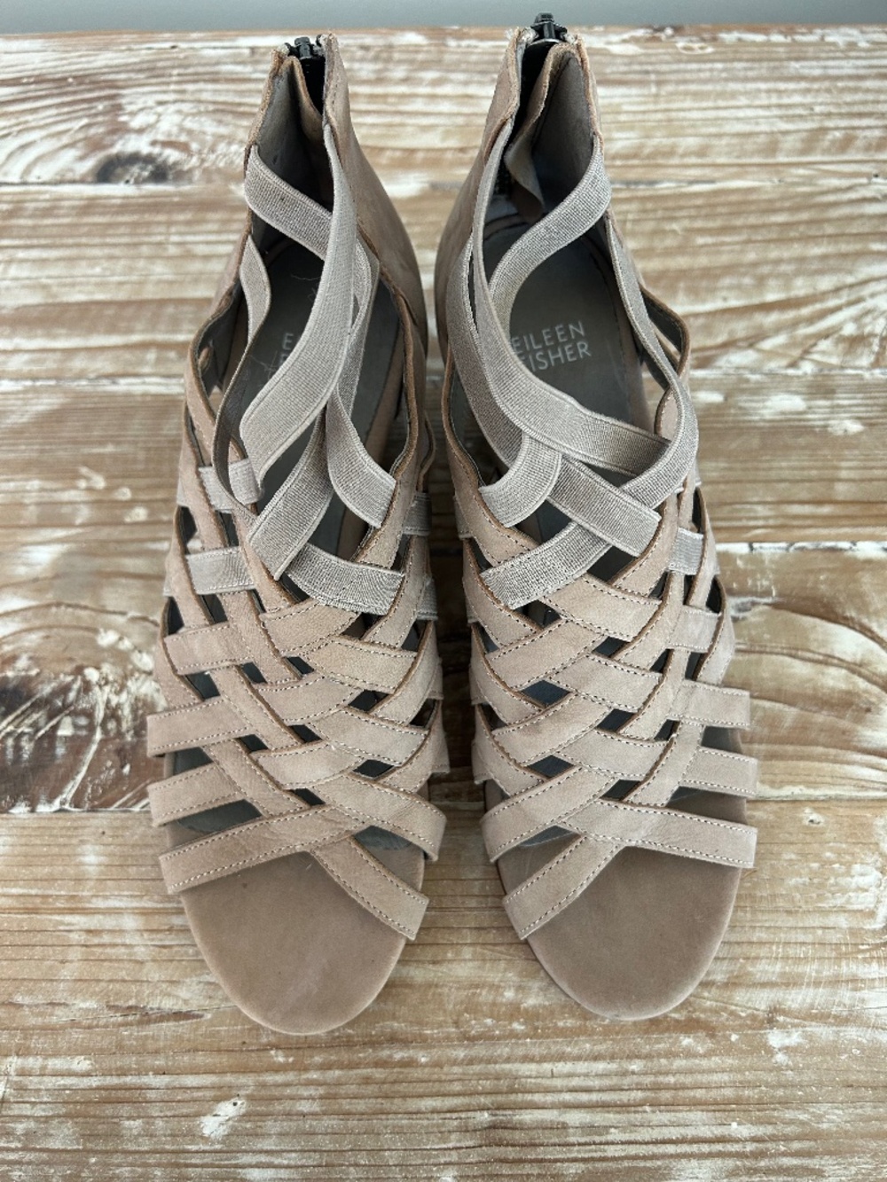NWOB Eileen Fisher Oodle Caged Sandal in Tan Sz 8